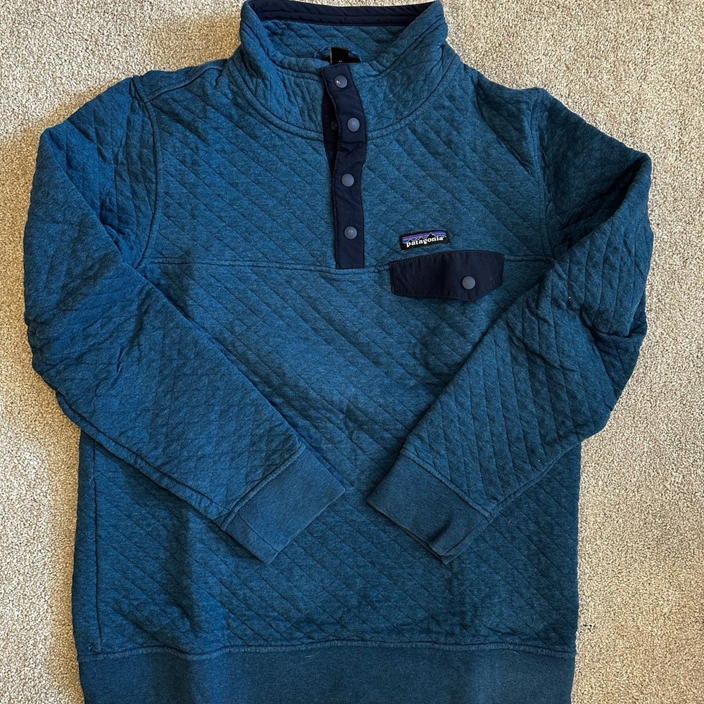 Patagonia Women’s Blue Quarter Snap Quilted Sweater
